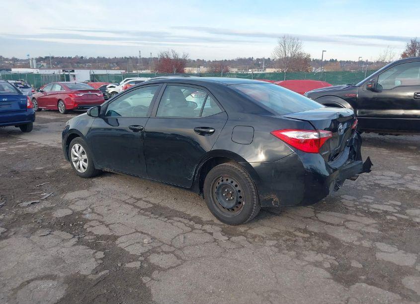 Photo 3 of 2015 Toyota Corolla LE (VIN 2T1BURHE6FC471442)
