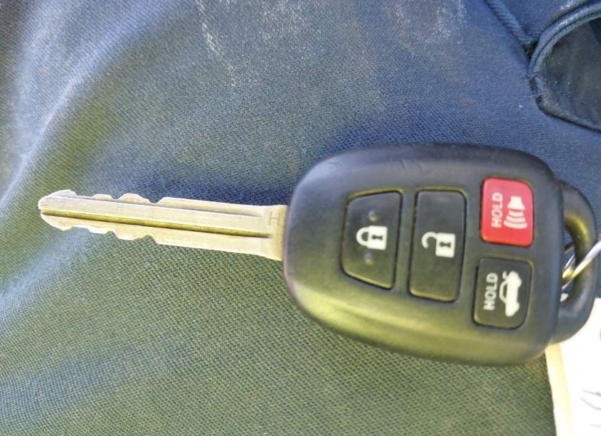 Photo 11 of 2015 Toyota Corolla LE (VIN 2T1BURHE6FC473370)