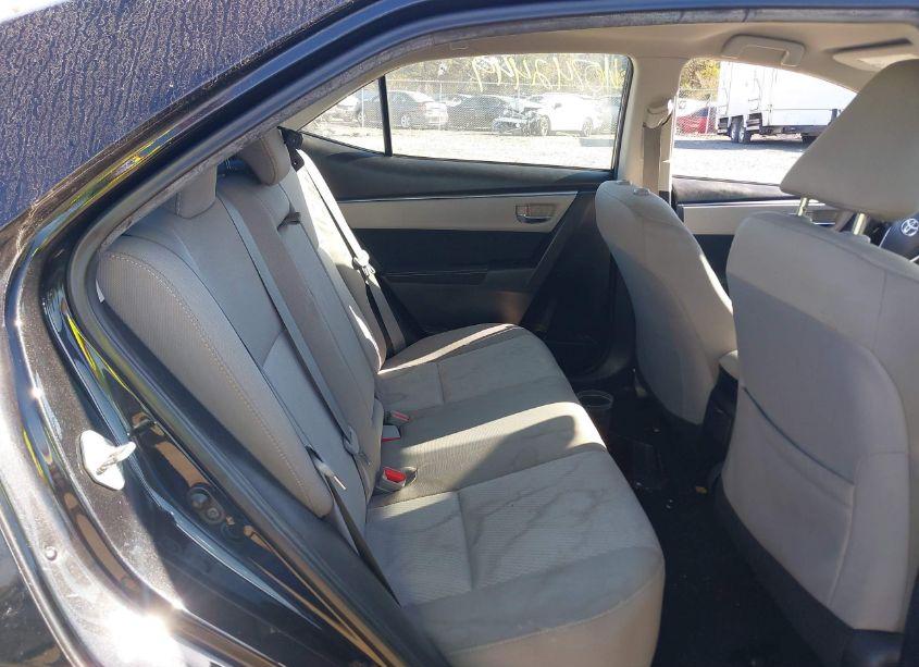 Photo 8 of 2015 Toyota Corolla LE (VIN 2T1BURHE6FC473370)