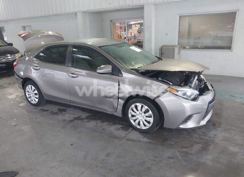 2016 Toyota Corolla LE (VIN 2T1BURHE6GC540986) main photo
