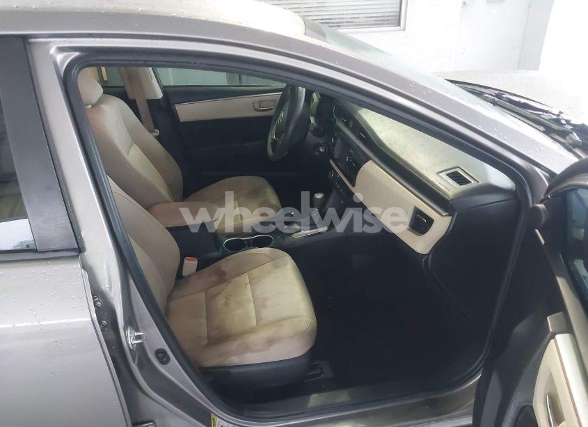 Photo 5 of 2016 Toyota Corolla LE (VIN 2T1BURHE6GC540986)