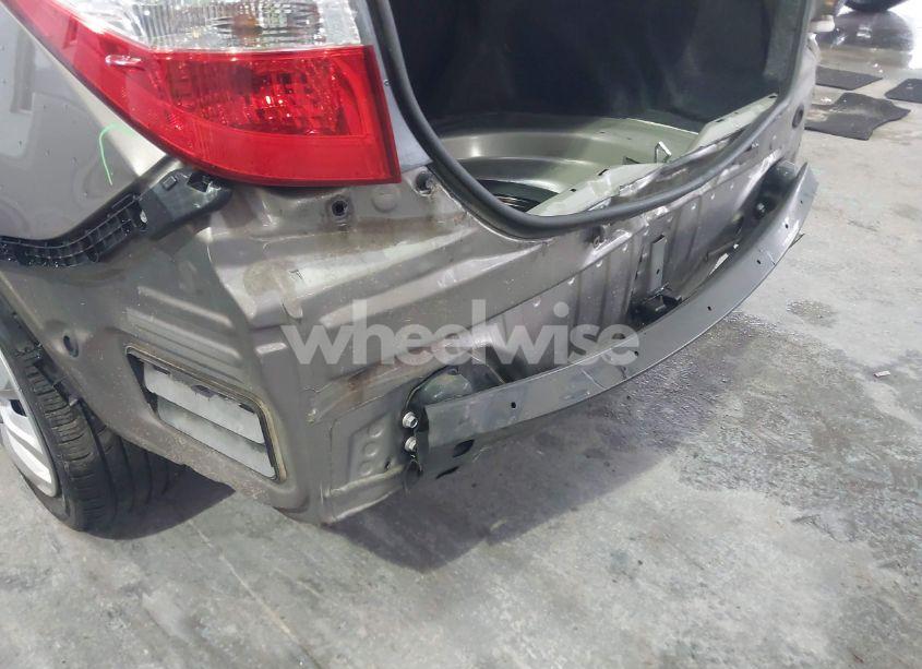 Photo 6 of 2016 Toyota Corolla LE (VIN 2T1BURHE6GC540986)