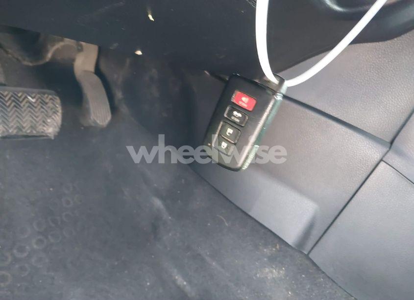 Photo 11 of 2016 Toyota Corolla S W/SPECIAL EDITION PKG (VIN 2T1BURHE6GC547775)