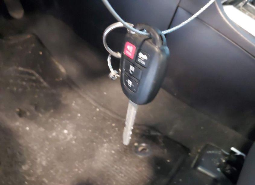 Photo 11 of 2016 Toyota Corolla (VIN 2T1BURHE6GC561689)