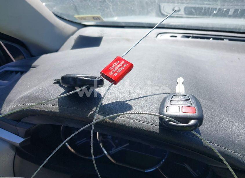 Photo 11 of 2016 Toyota Corolla LE (VIN 2T1BURHE6GC568559)