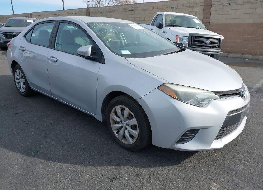 2016 Toyota Corolla LE (VIN 2T1BURHE6GC585099) main photo