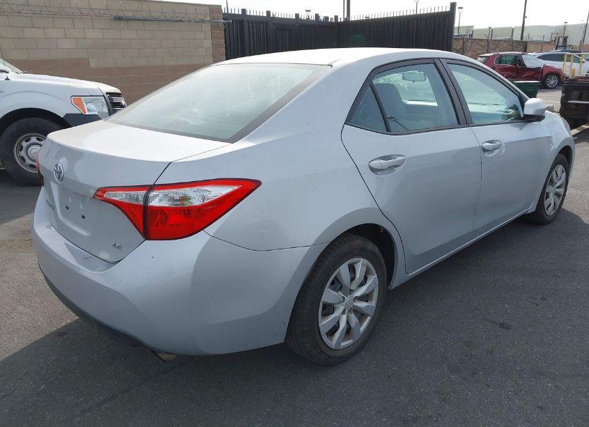 Photo 4 of 2016 Toyota Corolla LE (VIN 2T1BURHE6GC585099)