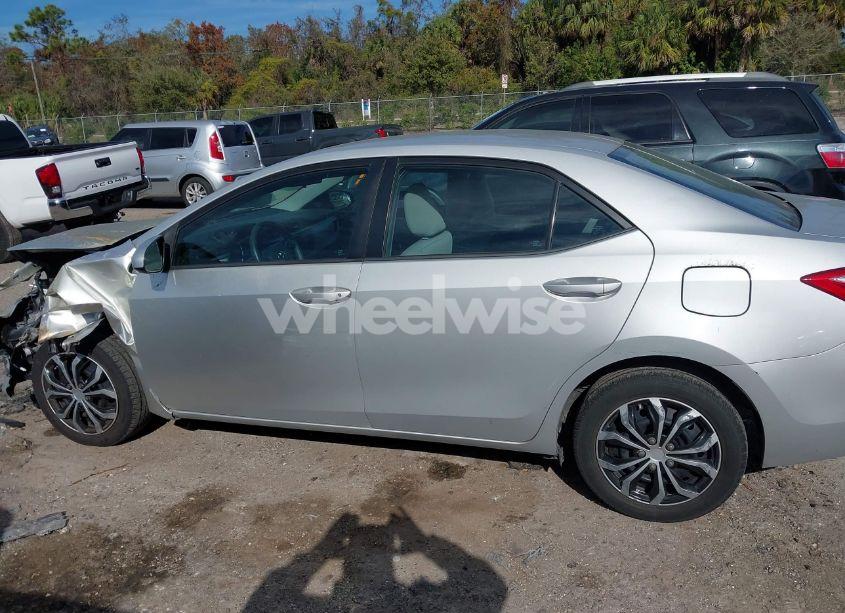 Photo 15 of 2016 Toyota Corolla LE (VIN 2T1BURHE6GC625780)