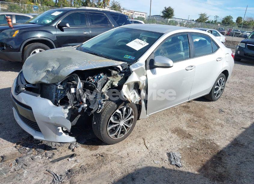 Photo 2 of 2016 Toyota Corolla LE (VIN 2T1BURHE6GC625780)