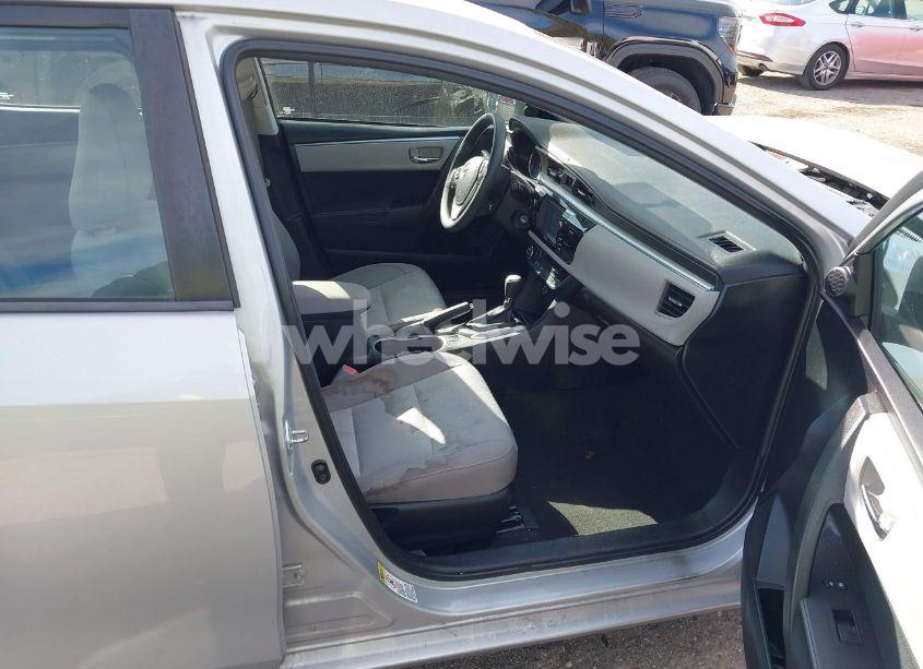 Photo 5 of 2016 Toyota Corolla LE (VIN 2T1BURHE6GC625780)