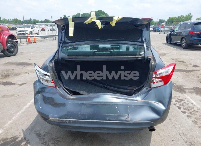 Photo 6 of 2016 Toyota Corolla LE (VIN 2T1BURHE6GC628873)