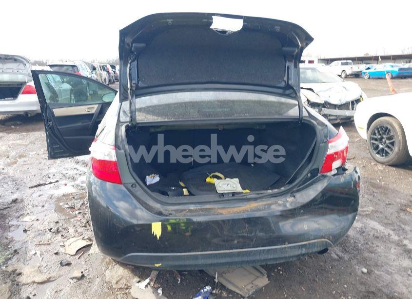 Photo 6 of 2016 Toyota Corolla LE (VIN 2T1BURHE6GC639551)