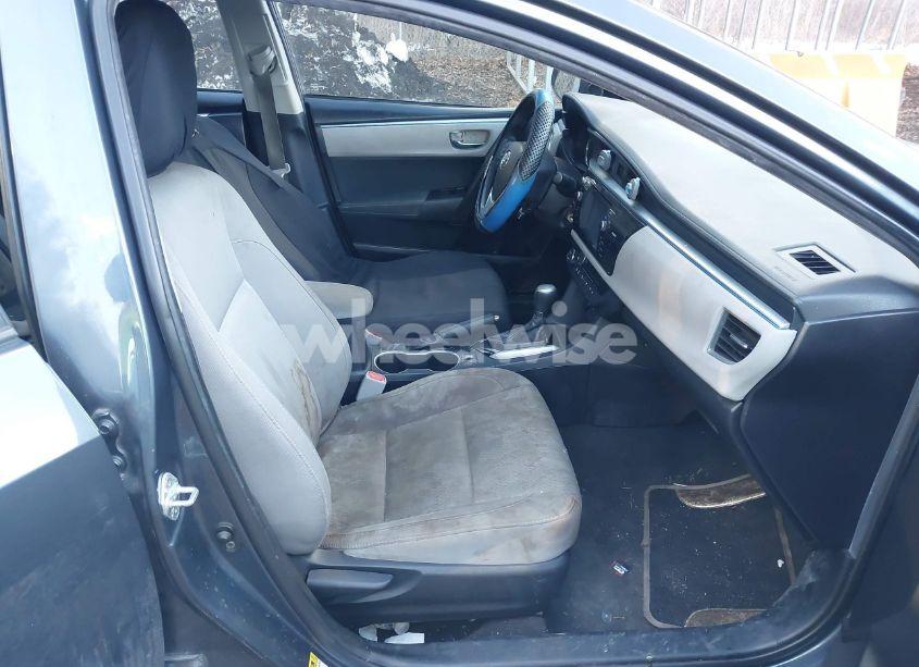 Photo 5 of 2016 Toyota Corolla LE (VIN 2T1BURHE6GC647732)