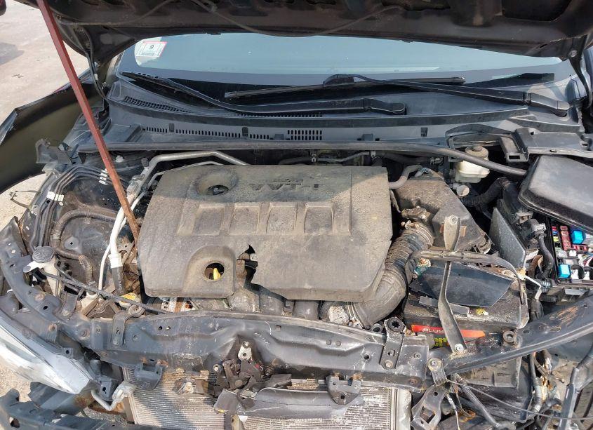 Photo 10 of 2016 Toyota Corolla LE (VIN 2T1BURHE6GC649240)