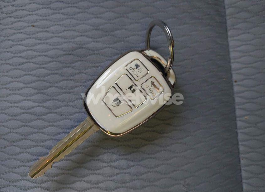 Photo 11 of 2016 Toyota Corolla LE (VIN 2T1BURHE6GC667589)