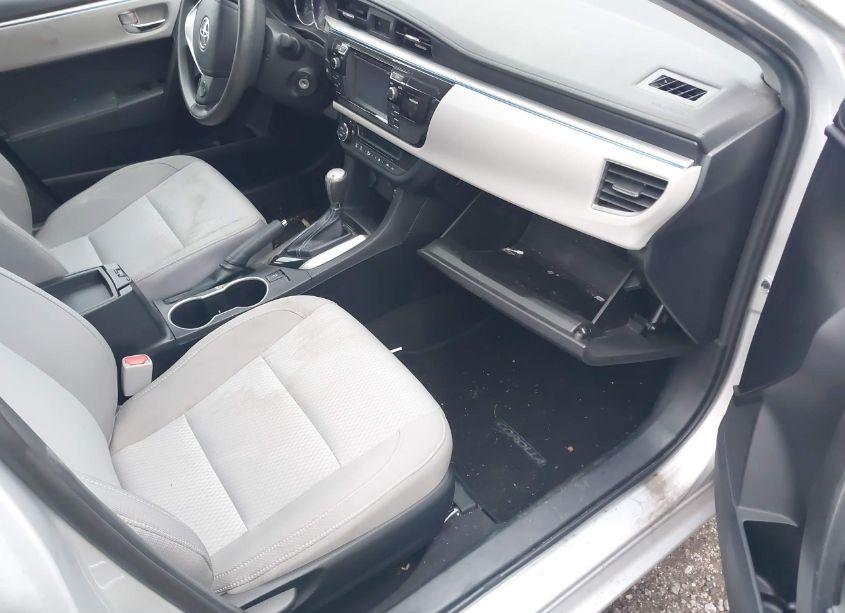 Photo 5 of 2016 Toyota Corolla LE (VIN 2T1BURHE6GC670475)