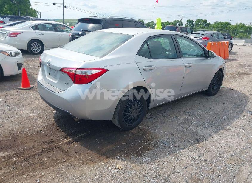 Photo 4 of 2016 Toyota Corolla LE (VIN 2T1BURHE6GC683260)