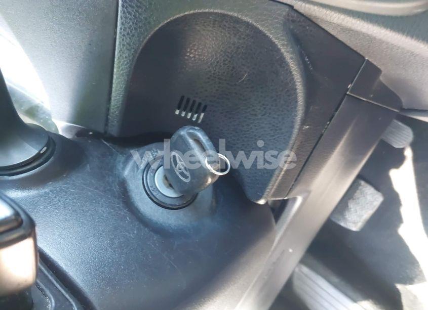 Photo 11 of 2016 Toyota Corolla (VIN 2T1BURHE6GC697286)