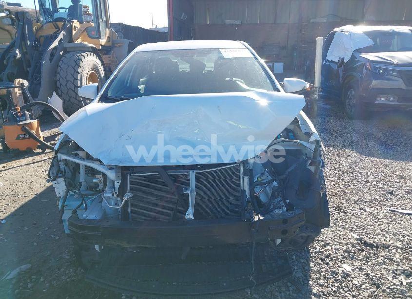 Photo 13 of 2016 Toyota Corolla (VIN 2T1BURHE6GC697286)