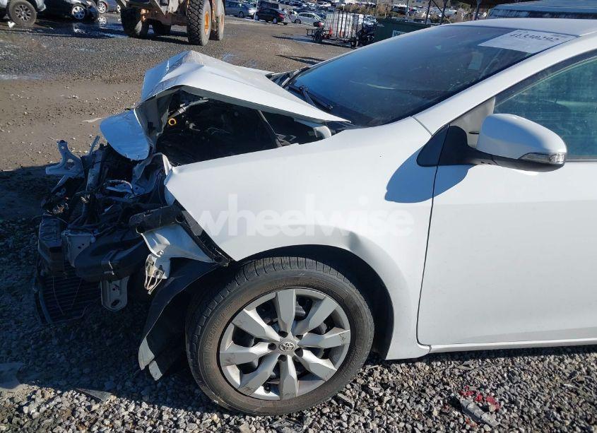 Photo 18 of 2016 Toyota Corolla (VIN 2T1BURHE6GC697286)