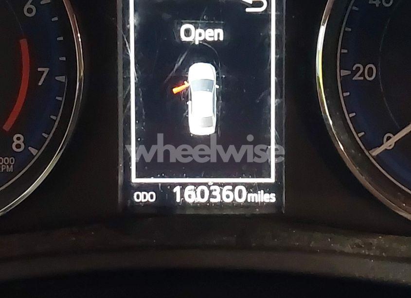 Photo 15 of 2017 Toyota Corolla SE (VIN 2T1BURHE6HC759433)