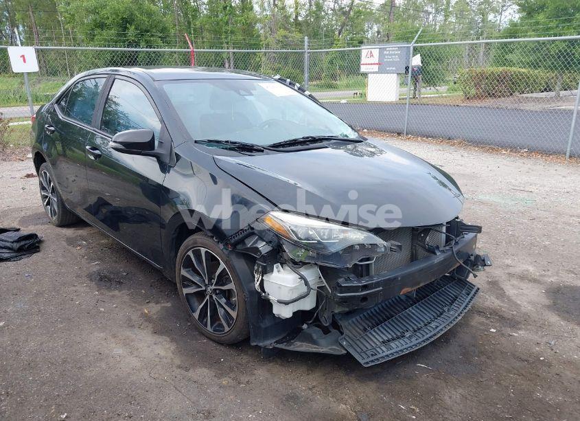 2017 Toyota Corolla SE (VIN 2T1BURHE6HC763157) main photo