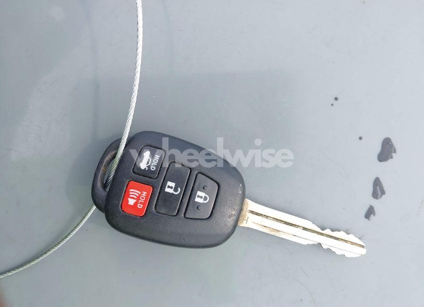 Photo 11 of 2017 Toyota Corolla SE (VIN 2T1BURHE6HC763157)