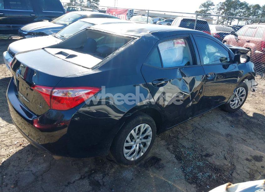 Photo 4 of 2017 Toyota Corolla LE (VIN 2T1BURHE6HC786874)