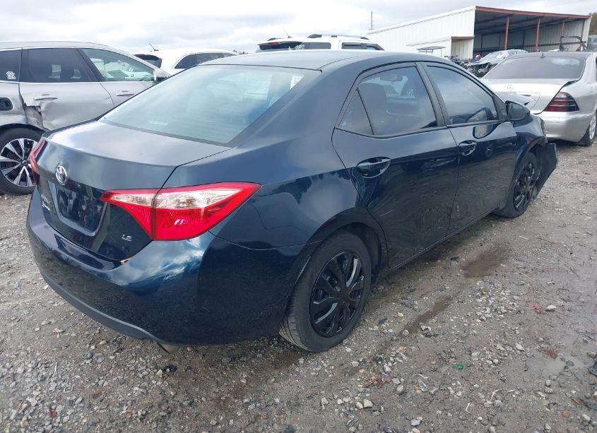 Photo 4 of 2017 Toyota Corolla LE (VIN 2T1BURHE6HC806573)