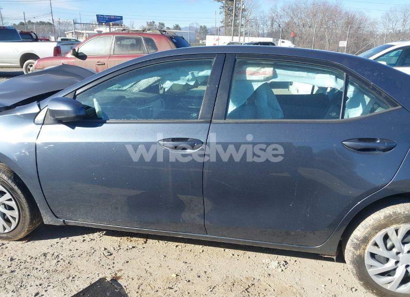 Photo 15 of 2017 Toyota Corolla LE (VIN 2T1BURHE6HC824314)