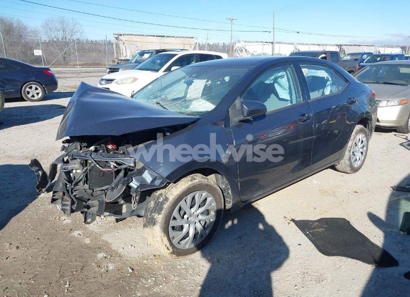 Photo 2 of 2017 Toyota Corolla LE (VIN 2T1BURHE6HC824314)