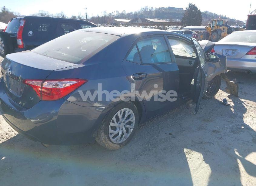 Photo 4 of 2017 Toyota Corolla LE (VIN 2T1BURHE6HC824314)