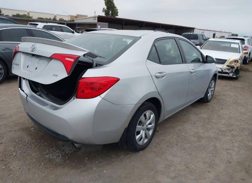 Photo 4 of 2017 Toyota Corolla SE (VIN 2T1BURHE6HC825818)
