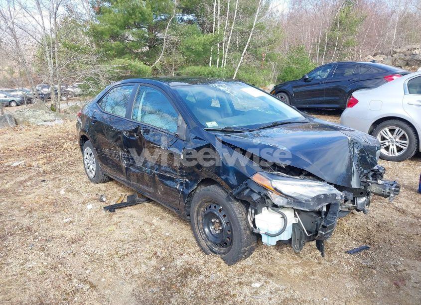 2017 Toyota Corolla LE (VIN 2T1BURHE6HC843736) main photo
