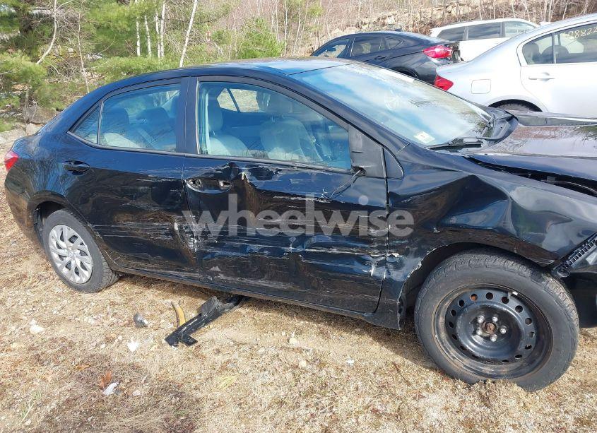 Photo 13 of 2017 Toyota Corolla LE (VIN 2T1BURHE6HC843736)