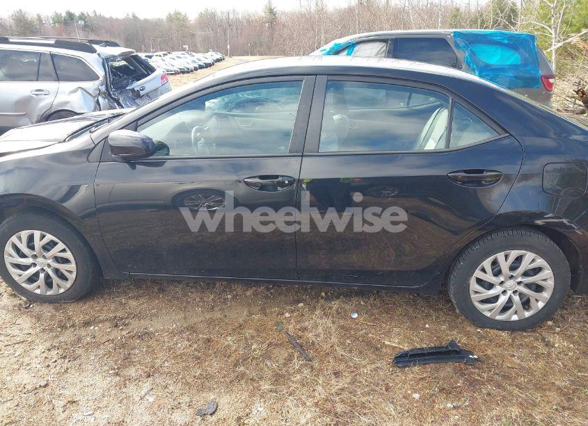 Photo 14 of 2017 Toyota Corolla LE (VIN 2T1BURHE6HC843736)