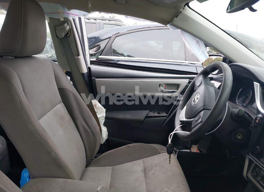 Photo 5 of 2017 Toyota Corolla LE (VIN 2T1BURHE6HC844501)