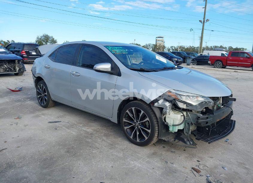 2017 Toyota Corolla SE (VIN 2T1BURHE6HC847821) main photo