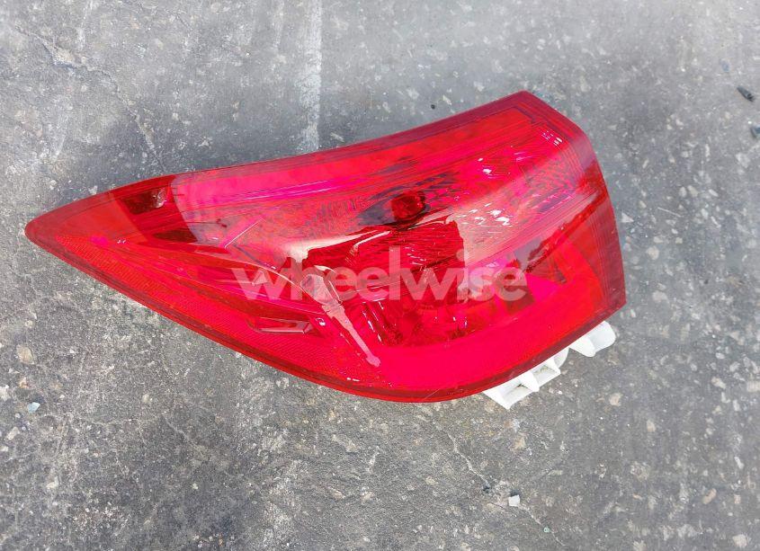 Photo 12 of 2017 Toyota Corolla SE (VIN 2T1BURHE6HC847821)