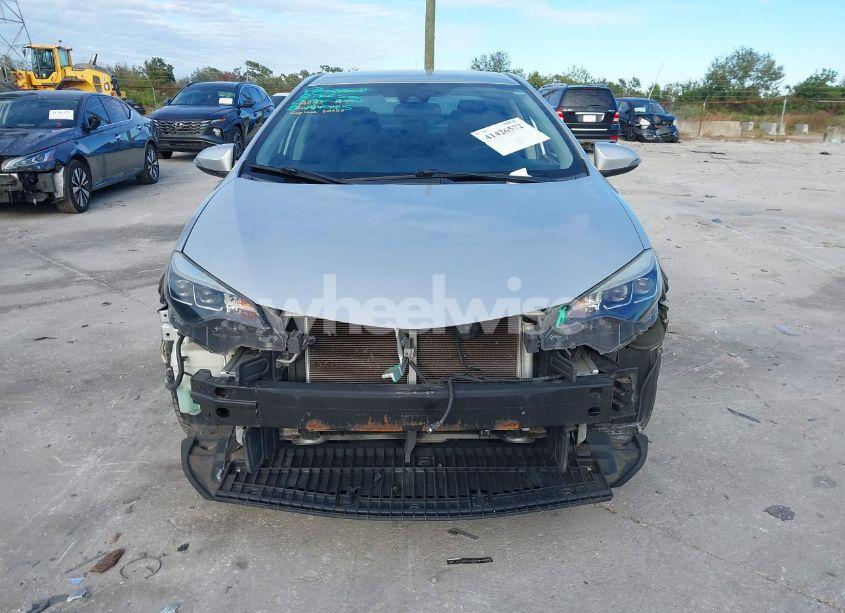 Photo 13 of 2017 Toyota Corolla SE (VIN 2T1BURHE6HC847821)