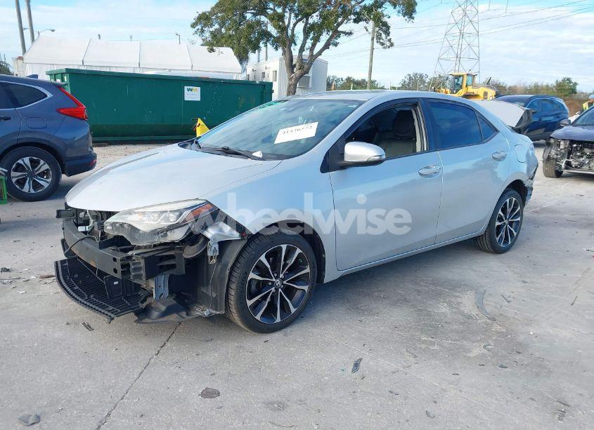 Photo 2 of 2017 Toyota Corolla SE (VIN 2T1BURHE6HC847821)