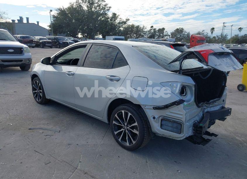 Photo 3 of 2017 Toyota Corolla SE (VIN 2T1BURHE6HC847821)