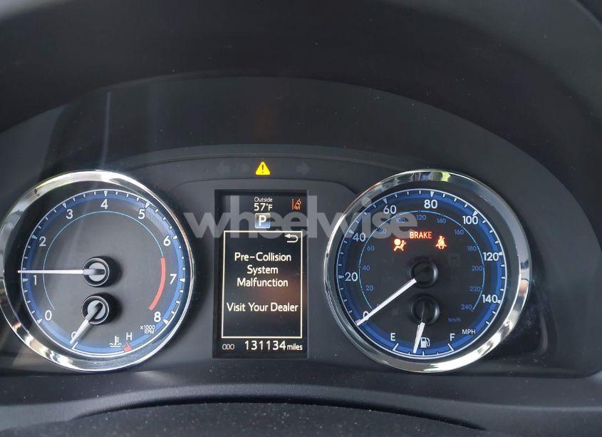 Photo 7 of 2017 Toyota Corolla SE (VIN 2T1BURHE6HC847821)