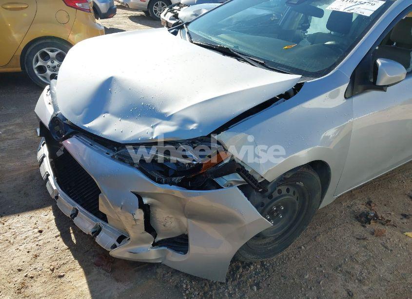 Photo 6 of 2017 Toyota Corolla LE (VIN 2T1BURHE6HC856955)