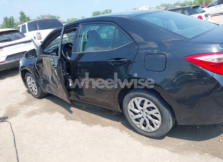 Photo 14 of 2017 Toyota Corolla LE (VIN 2T1BURHE6HC861833)