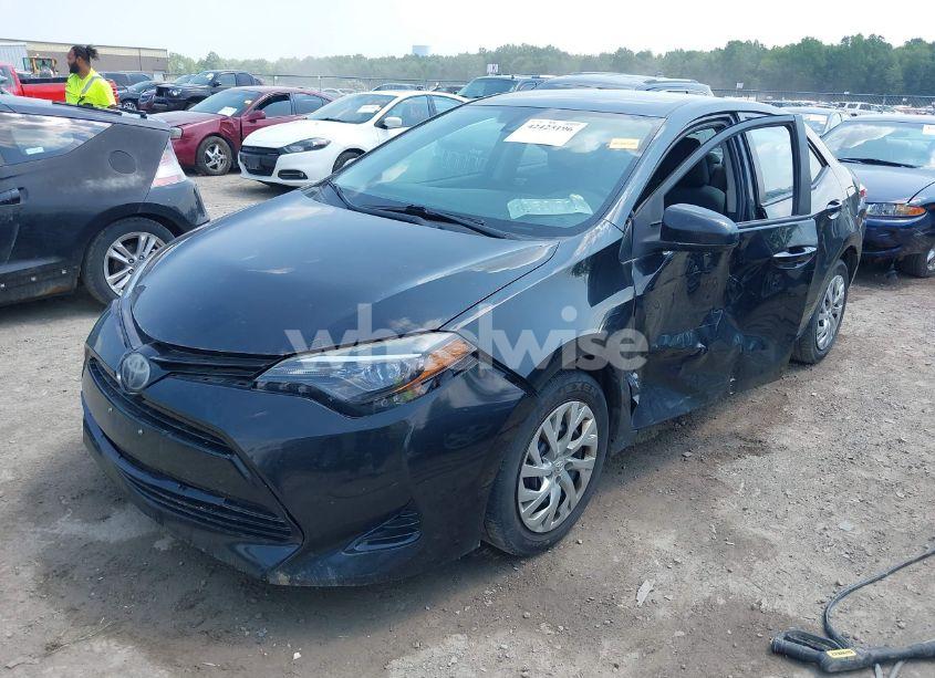 Photo 6 of 2017 Toyota Corolla LE (VIN 2T1BURHE6HC861833)
