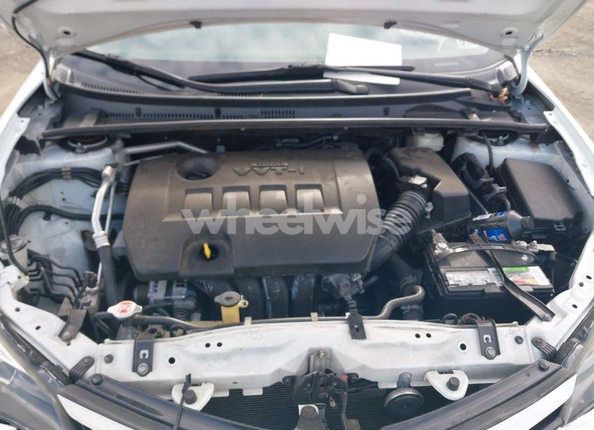 Photo 10 of 2017 Toyota Corolla SE (VIN 2T1BURHE6HC892256)