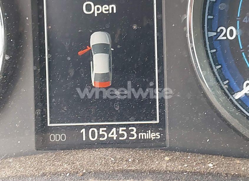 Photo 15 of 2017 Toyota Corolla SE (VIN 2T1BURHE6HC892256)