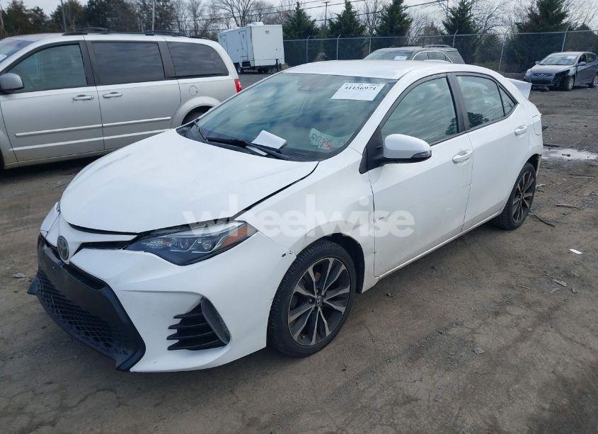 Photo 2 of 2017 Toyota Corolla SE (VIN 2T1BURHE6HC892256)