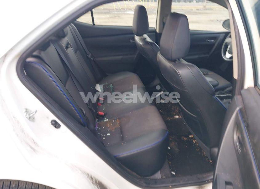 Photo 8 of 2017 Toyota Corolla SE (VIN 2T1BURHE6HC892256)